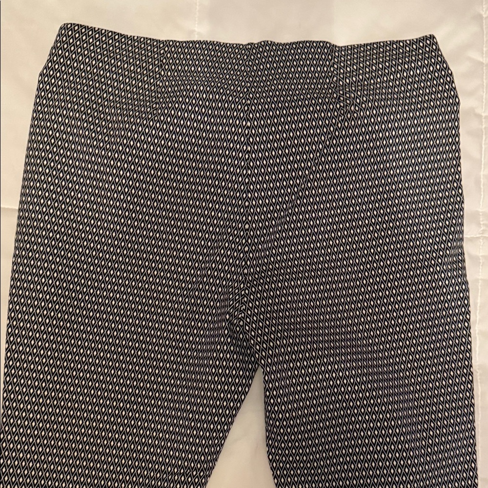 Michael Kors Black & White Patterned Straight-Leg Pants - Picture 4 of 4